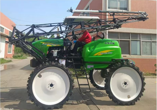 3WPZ-1300E(G4) Self-Propelled Boom Sprayer